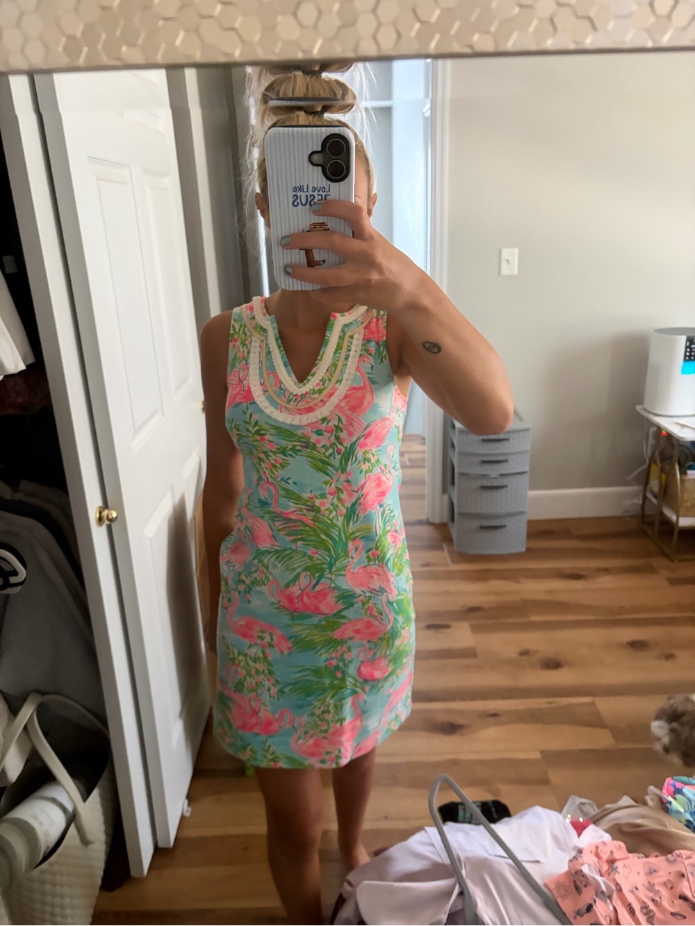 Sleeveless Tropical Print Shift Dress in Pink and Green - Picture 2 of 3